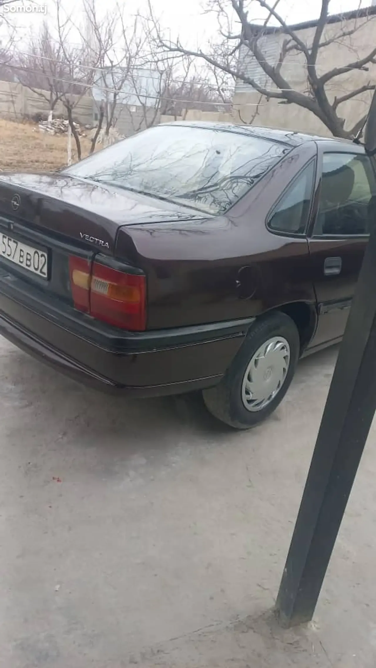 Opel Vectra A 1993 · 1.6 MT