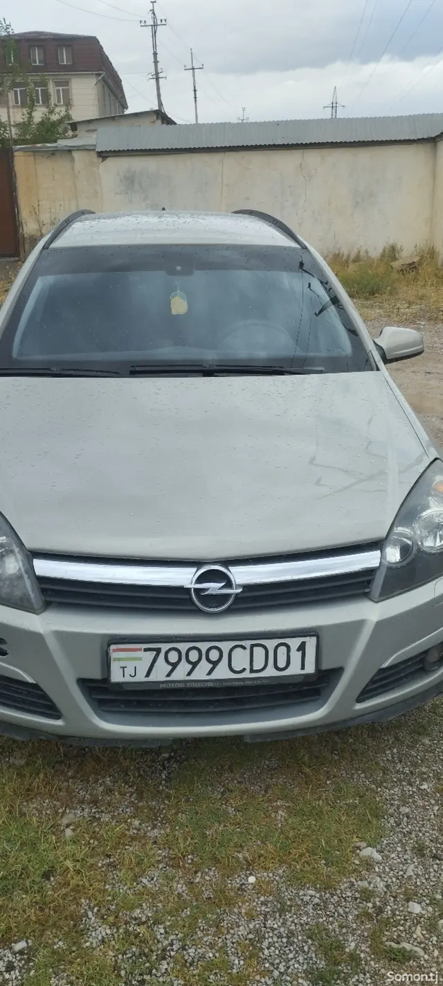 Opel Astra H 2006 · 1.6 MT