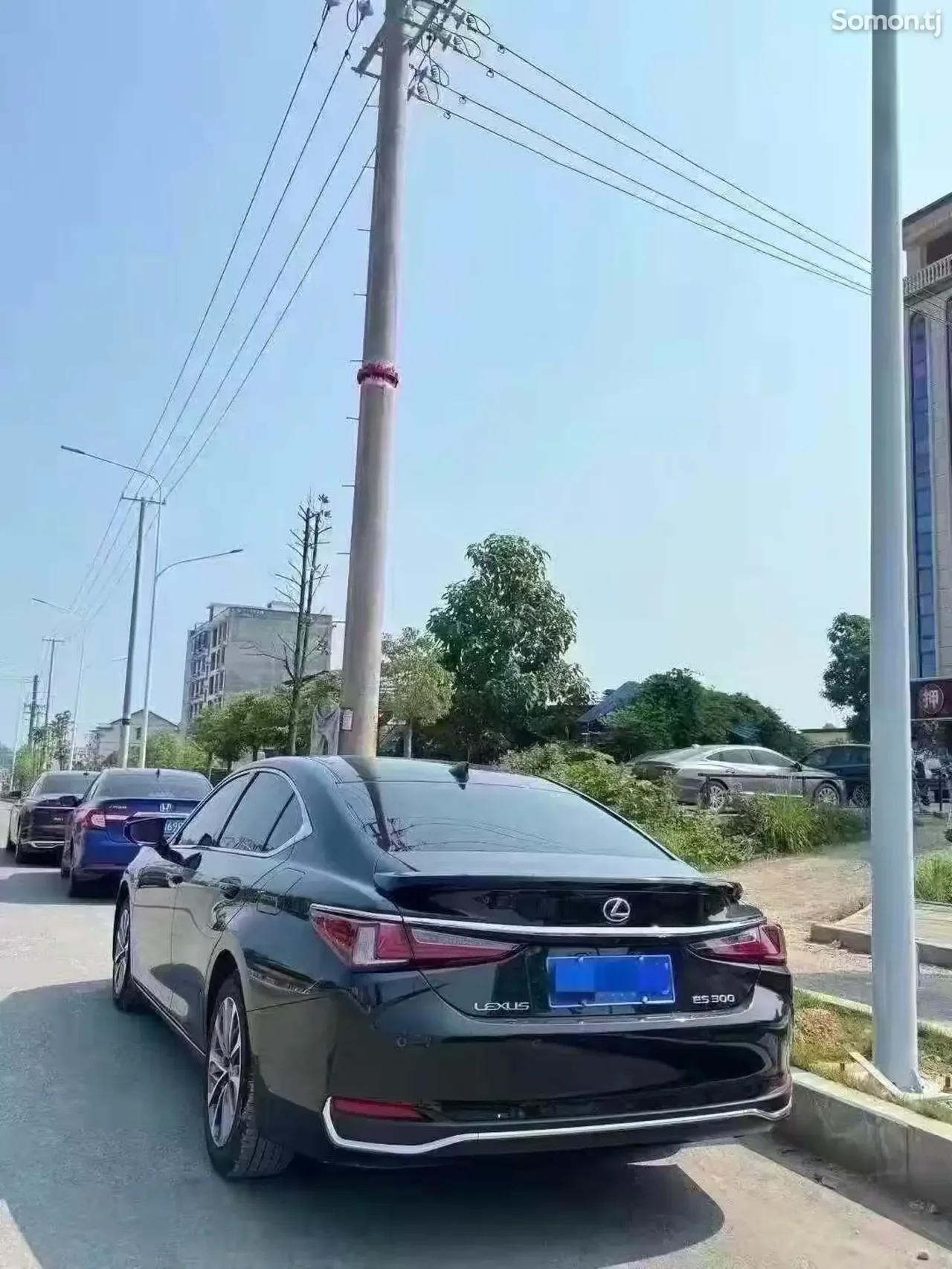 Lexus ES series 2025 · 2.5 AT