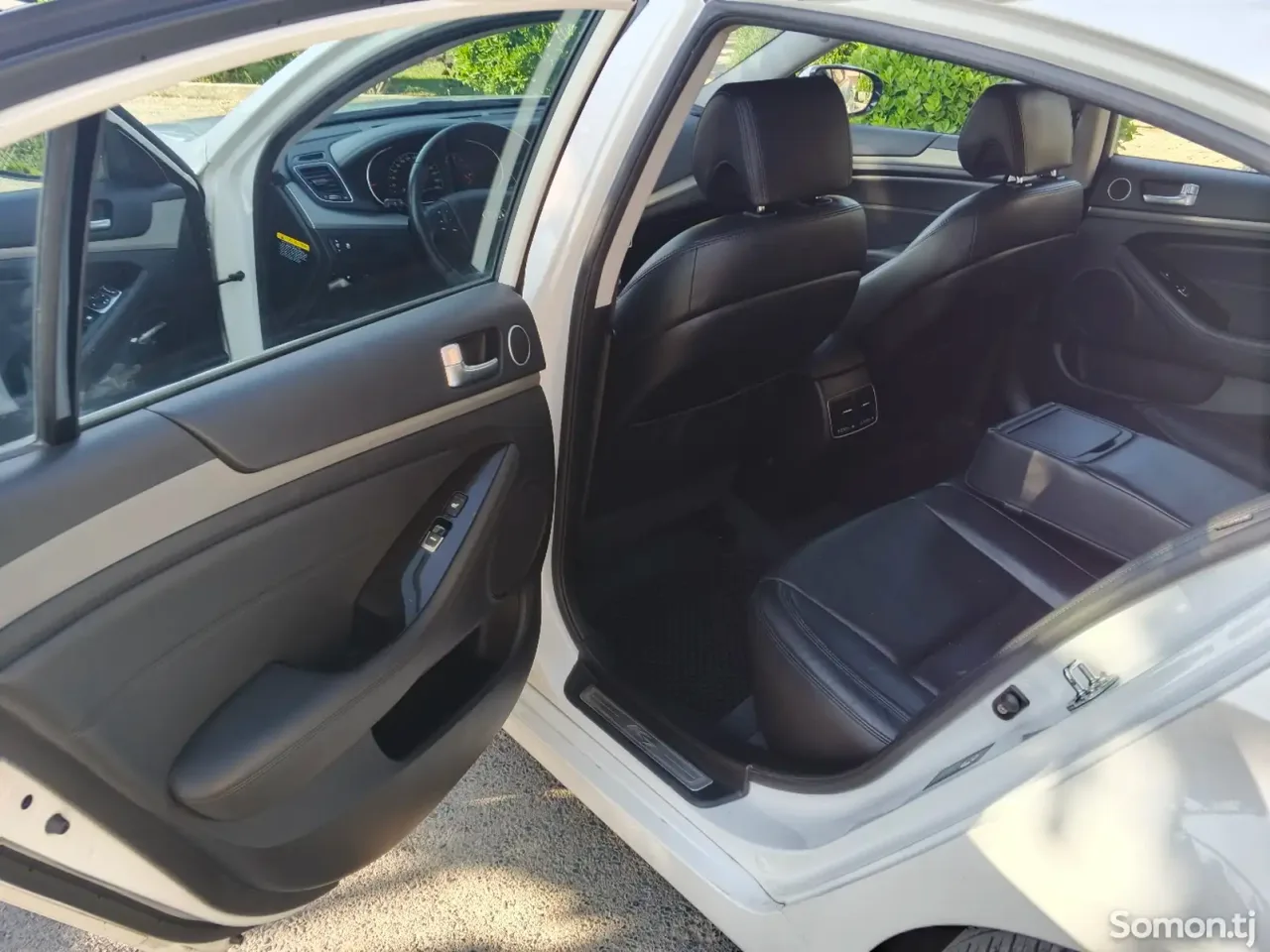 Kia K7 2014 · 2.4 AT