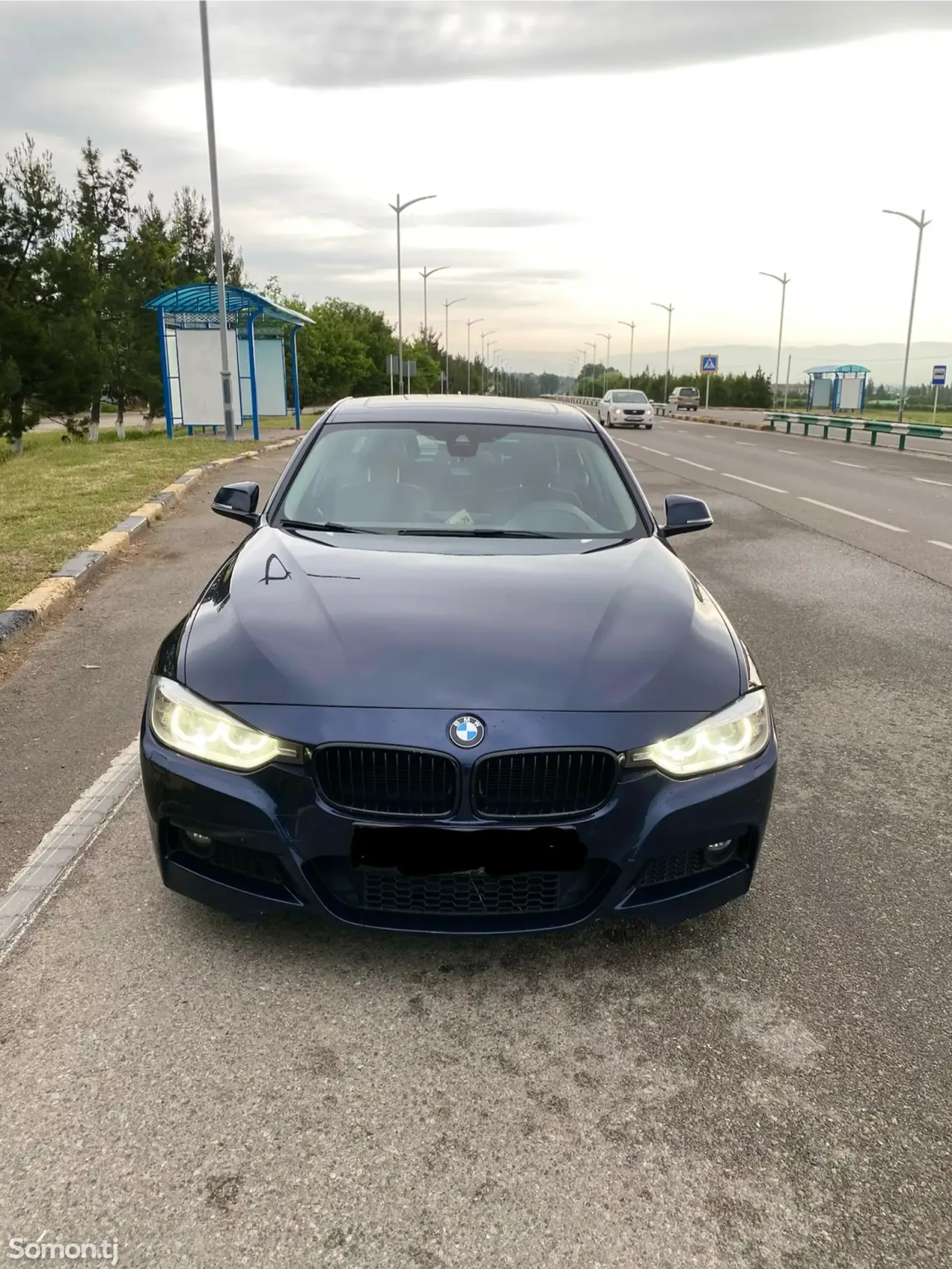 BMW 3 series 2015 · 2.0 AT