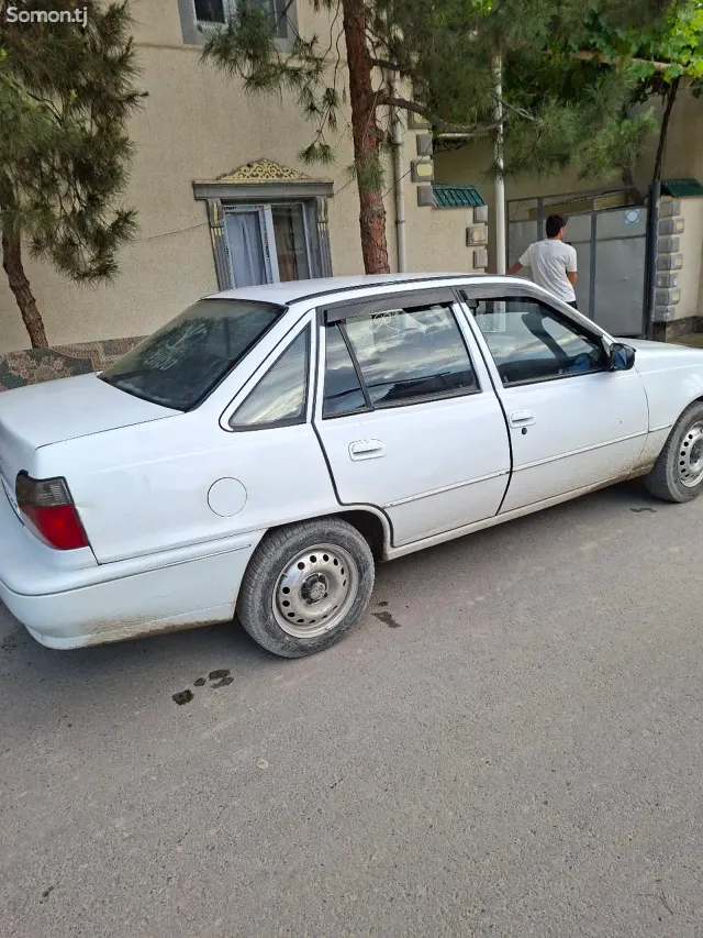 Daewoo Nexia 1996 · 1.6 MT