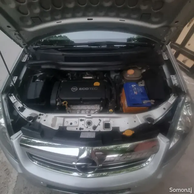 Opel Zafira 2012 · 1.8 MT