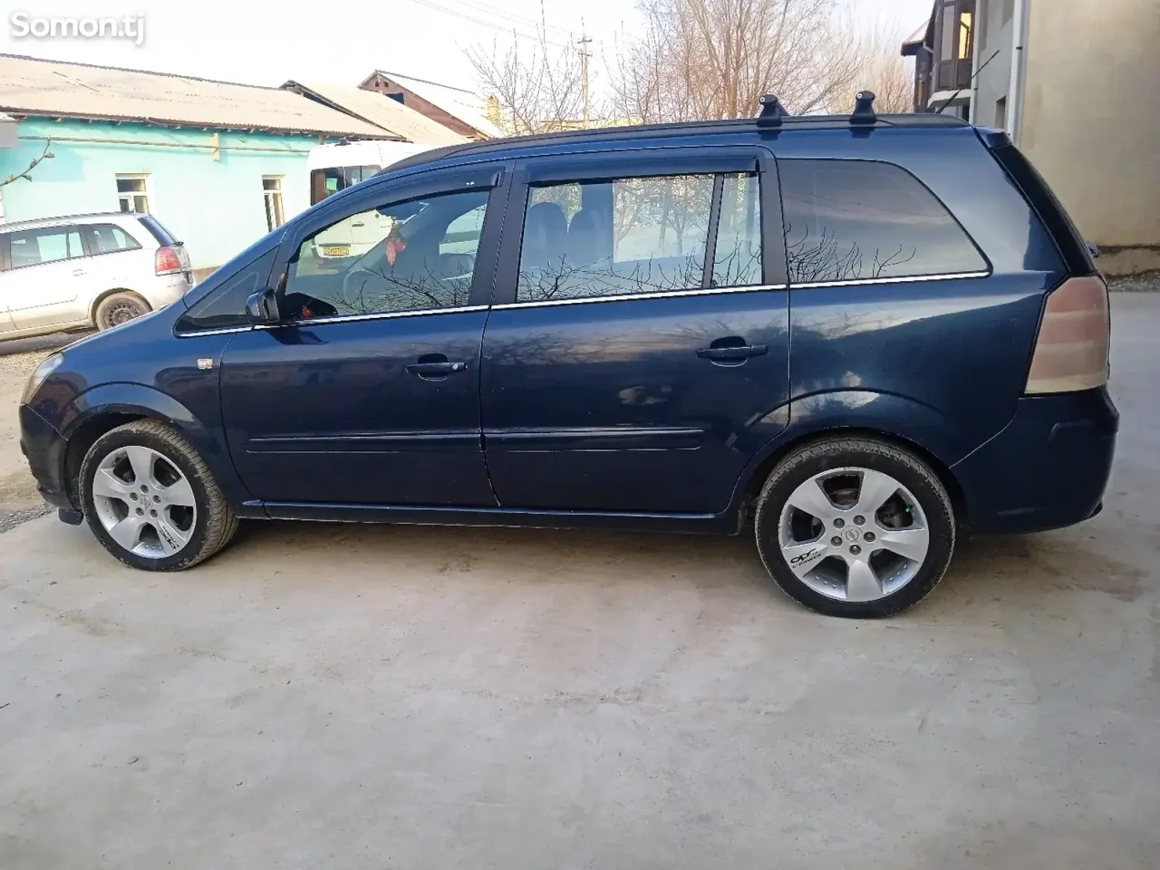 Opel Zafira 2006 · 1.8 MT