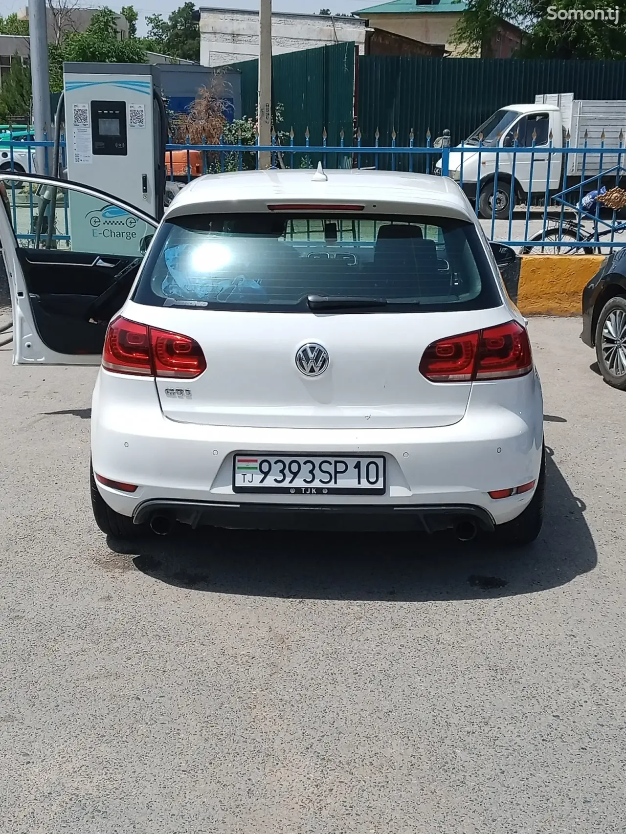 Volkswagen Golf 2012 · 2.0 AT