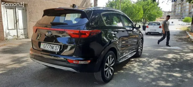 Kia Sportage 2015 · 2.0 AT