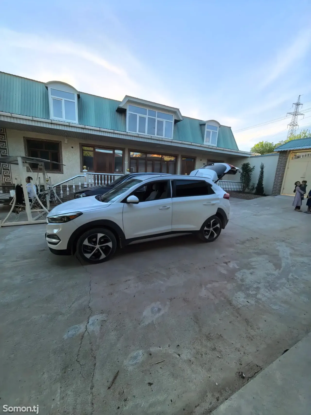 Hyundai Tucson 2017 · 1.6 AMT