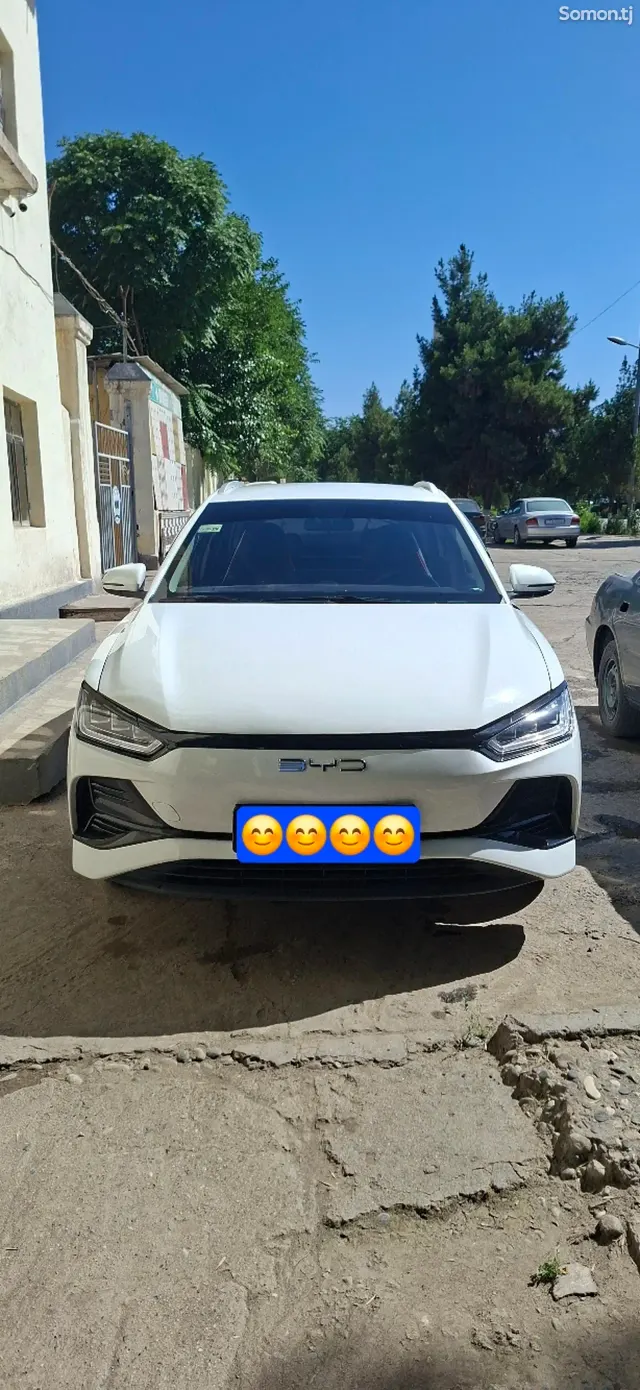 BYD E2 2024 · AT