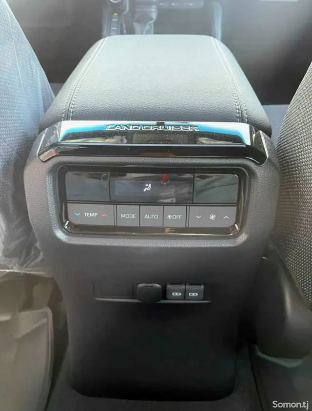 Toyota Land Cruiser Prado 2026 · 2.4 AT