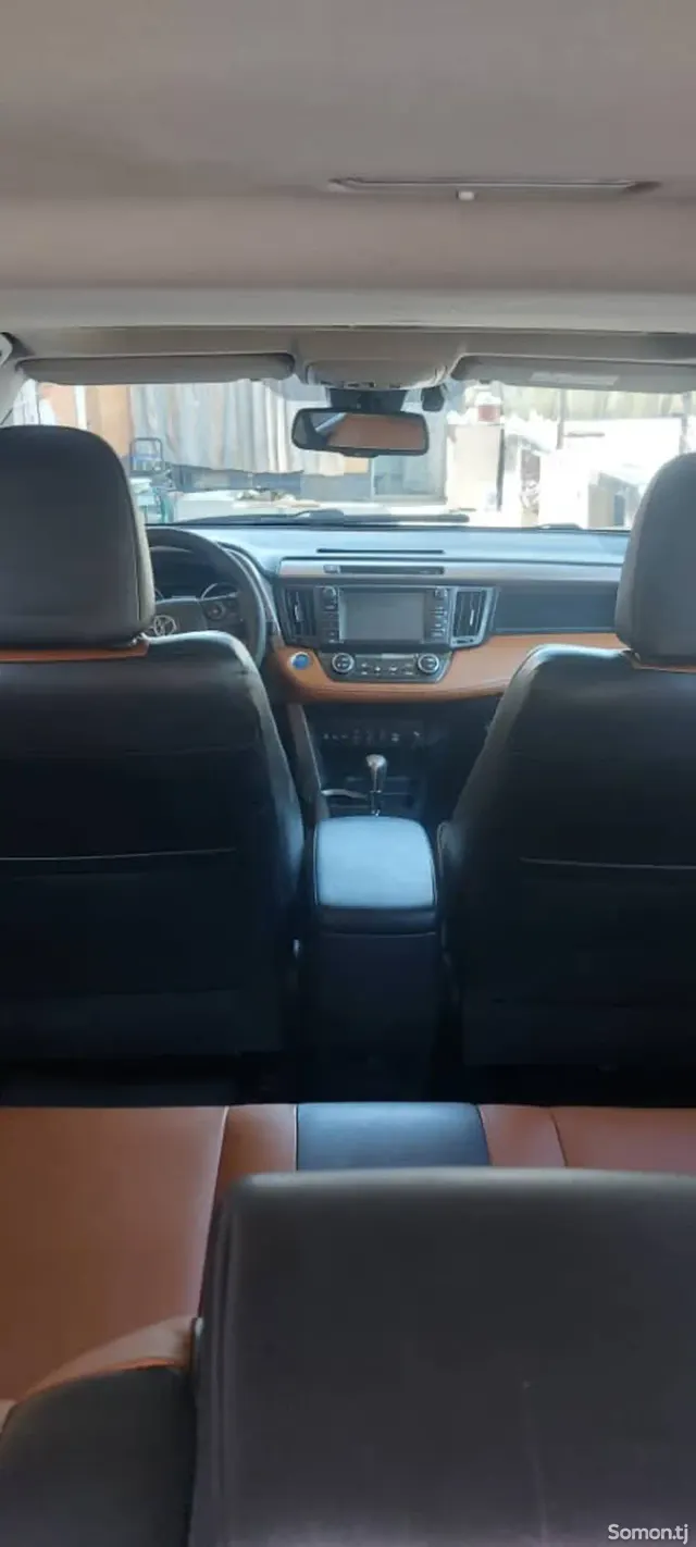 Toyota RAV 4 2017 · 2.5 AT
