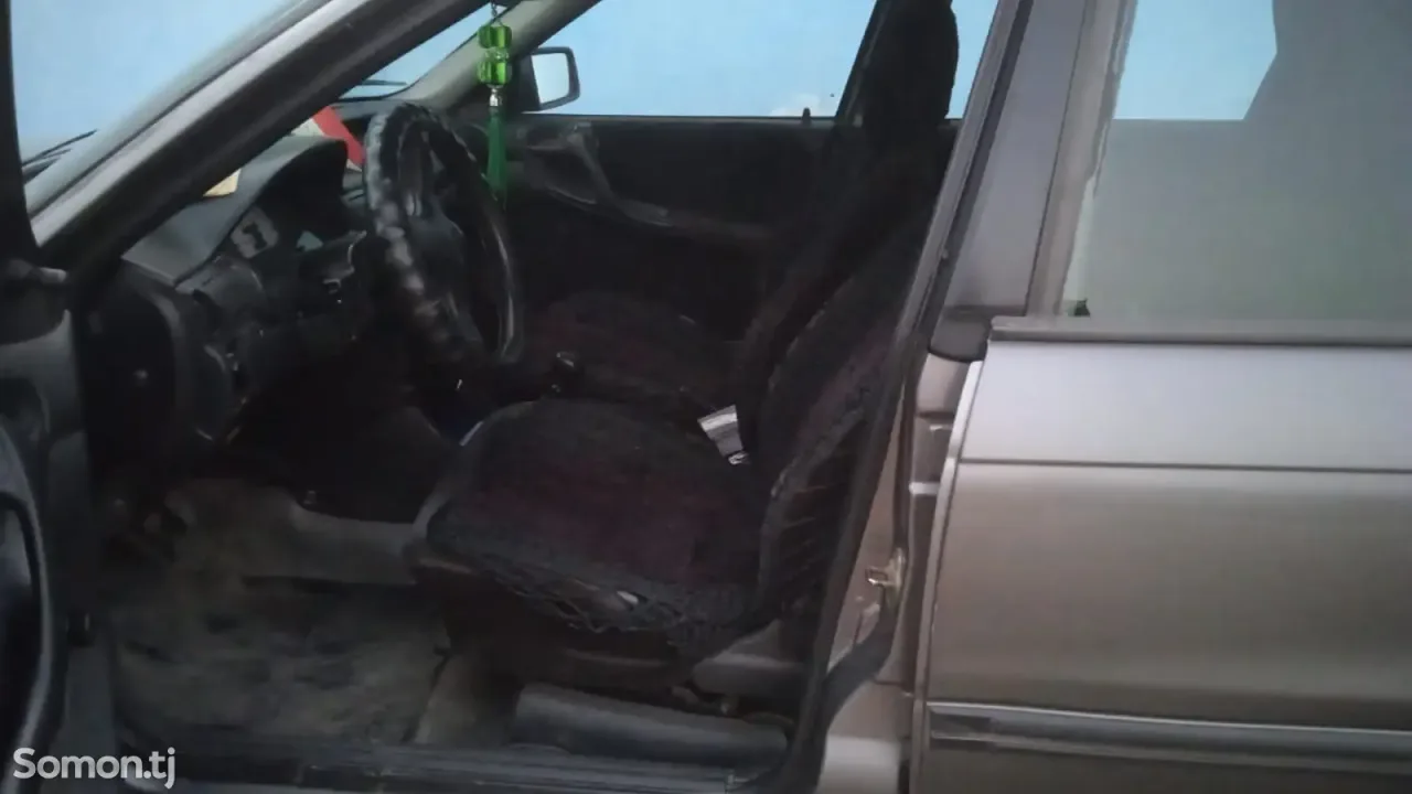 Opel Astra F 1994 · 1.6 MT
