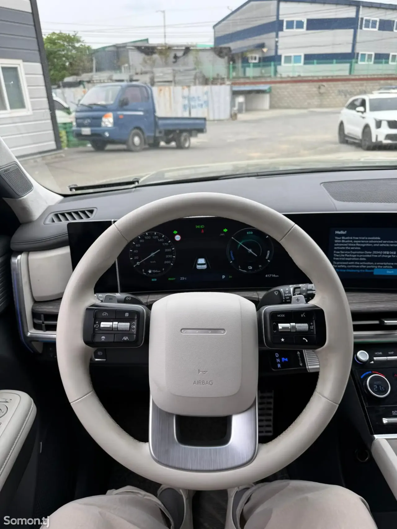 Hyundai Santa Fe 2024 · 1.6 AT