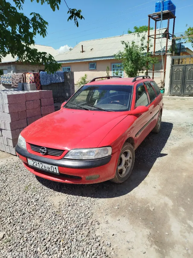 Opel Vectra B 1997 · 1.8 MT
