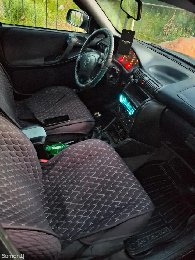Opel Astra F 1997 · 1.6 MT