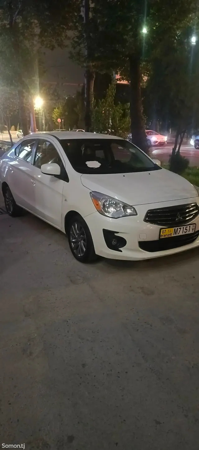 Mitsubishi Mirage 2017 · 1.2 AT