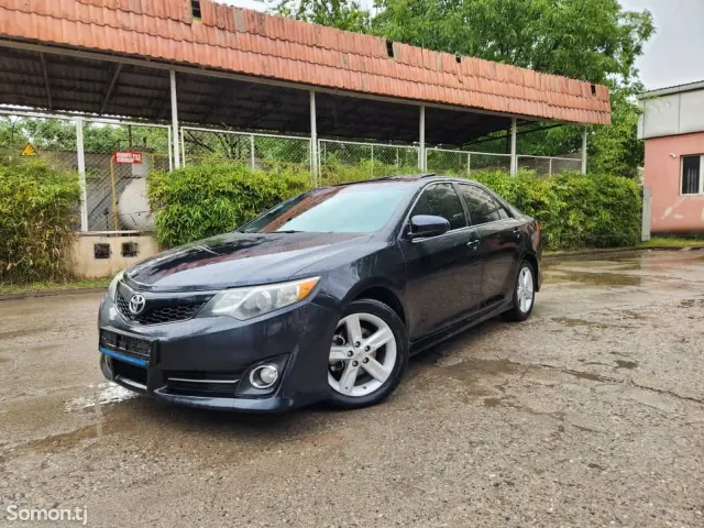 Toyota Camry 2012 · 2.5 AT