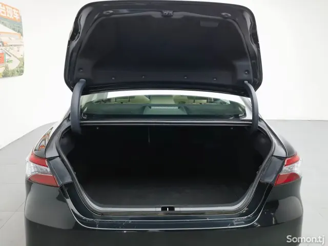 Toyota Camry 2019 · 2.5 AT