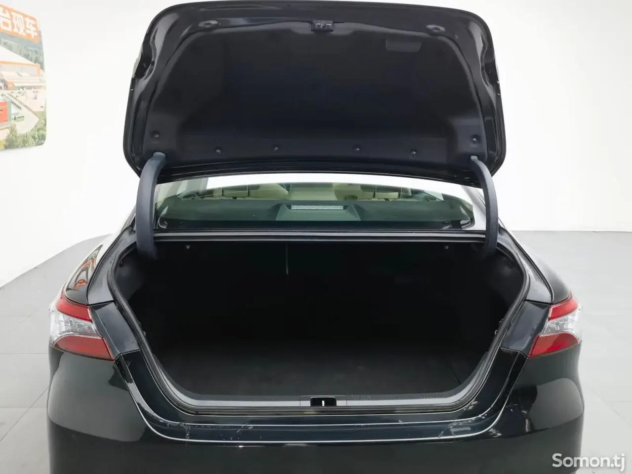 Toyota Camry 2019 · 2.5 AT