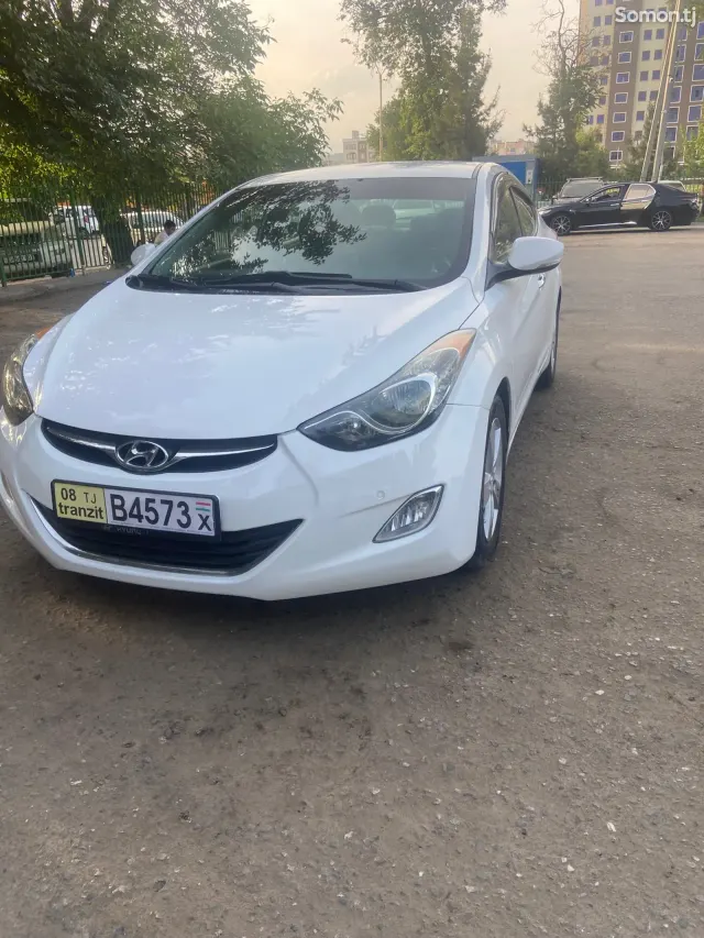 Hyundai Avante 2011 · 1.6 AT