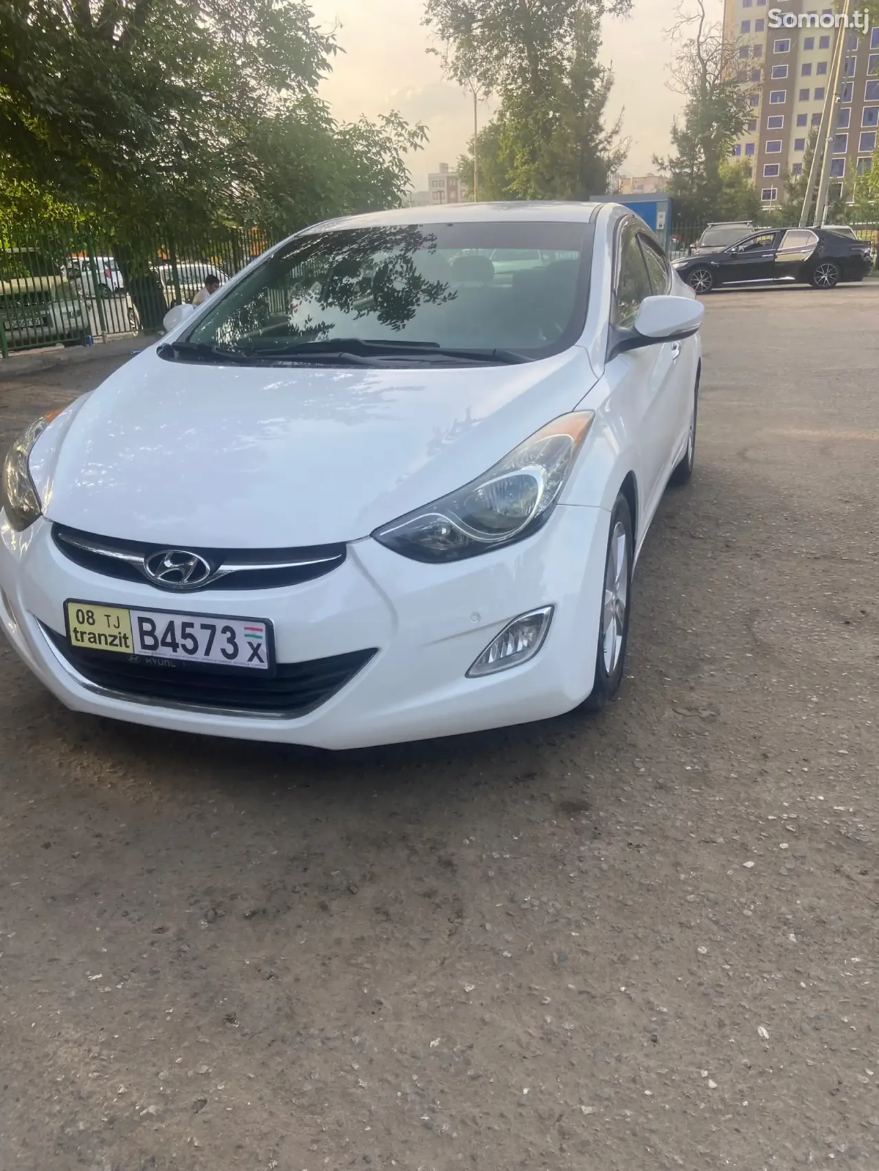 Hyundai Avante 2011 · 1.6 AT