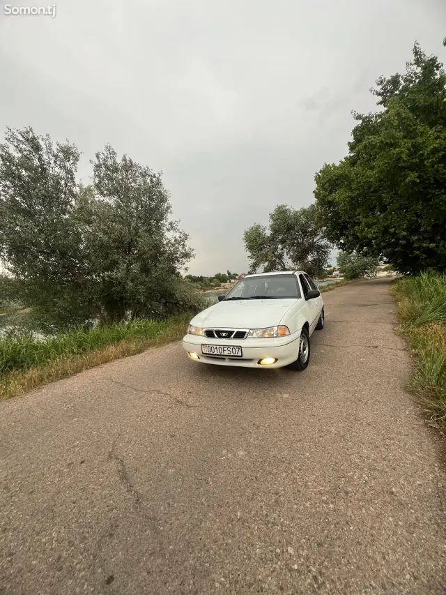 Daewoo Nexia 1996 · 1.5 MT