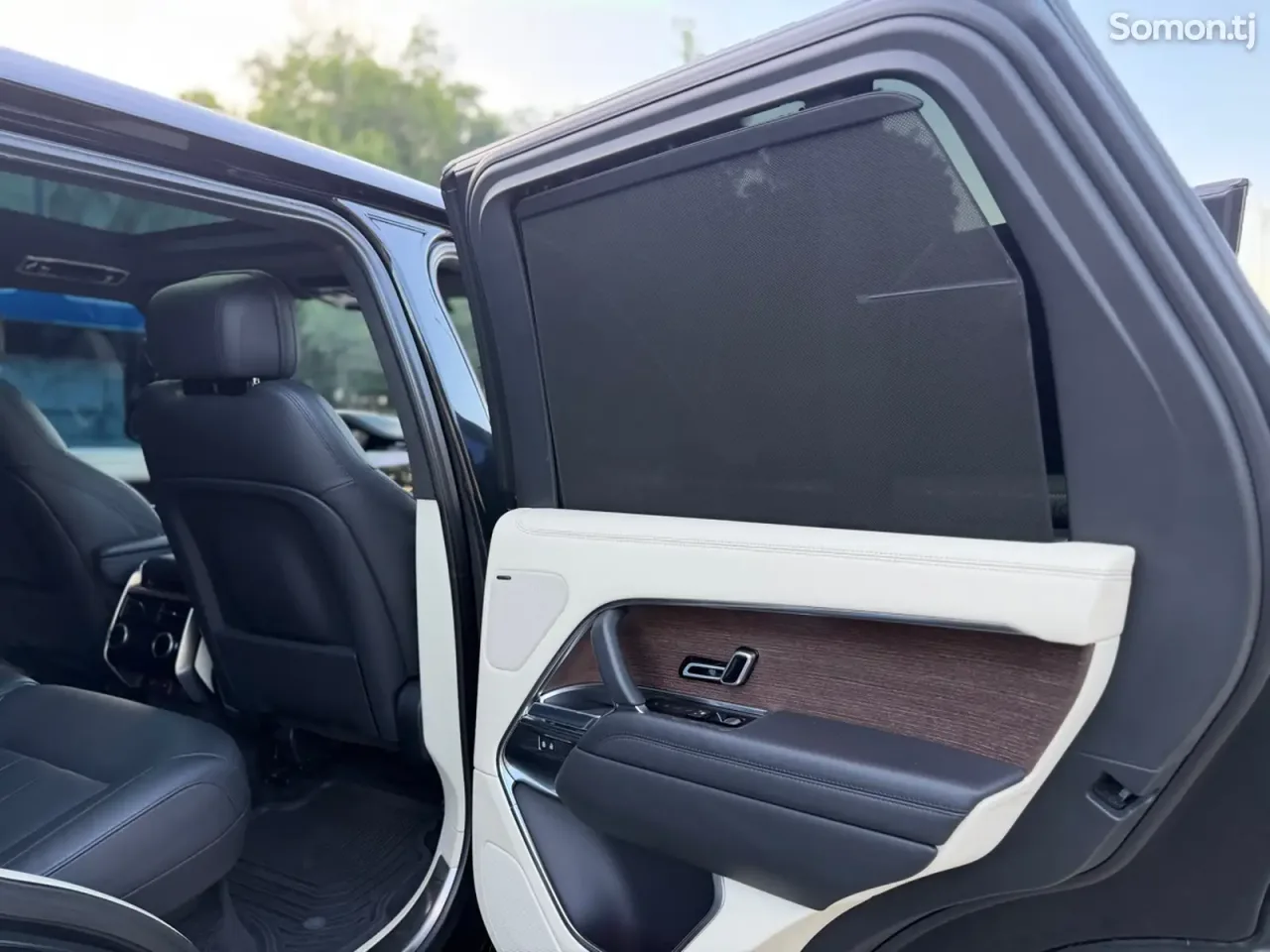 Land Rover Vogue 2023 · 3.0 AT