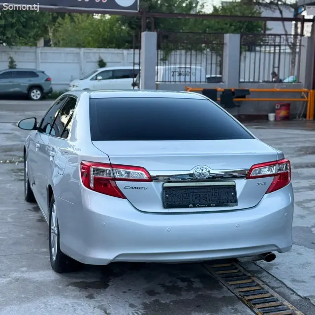 Toyota Camry 2013 · 2.5 AT