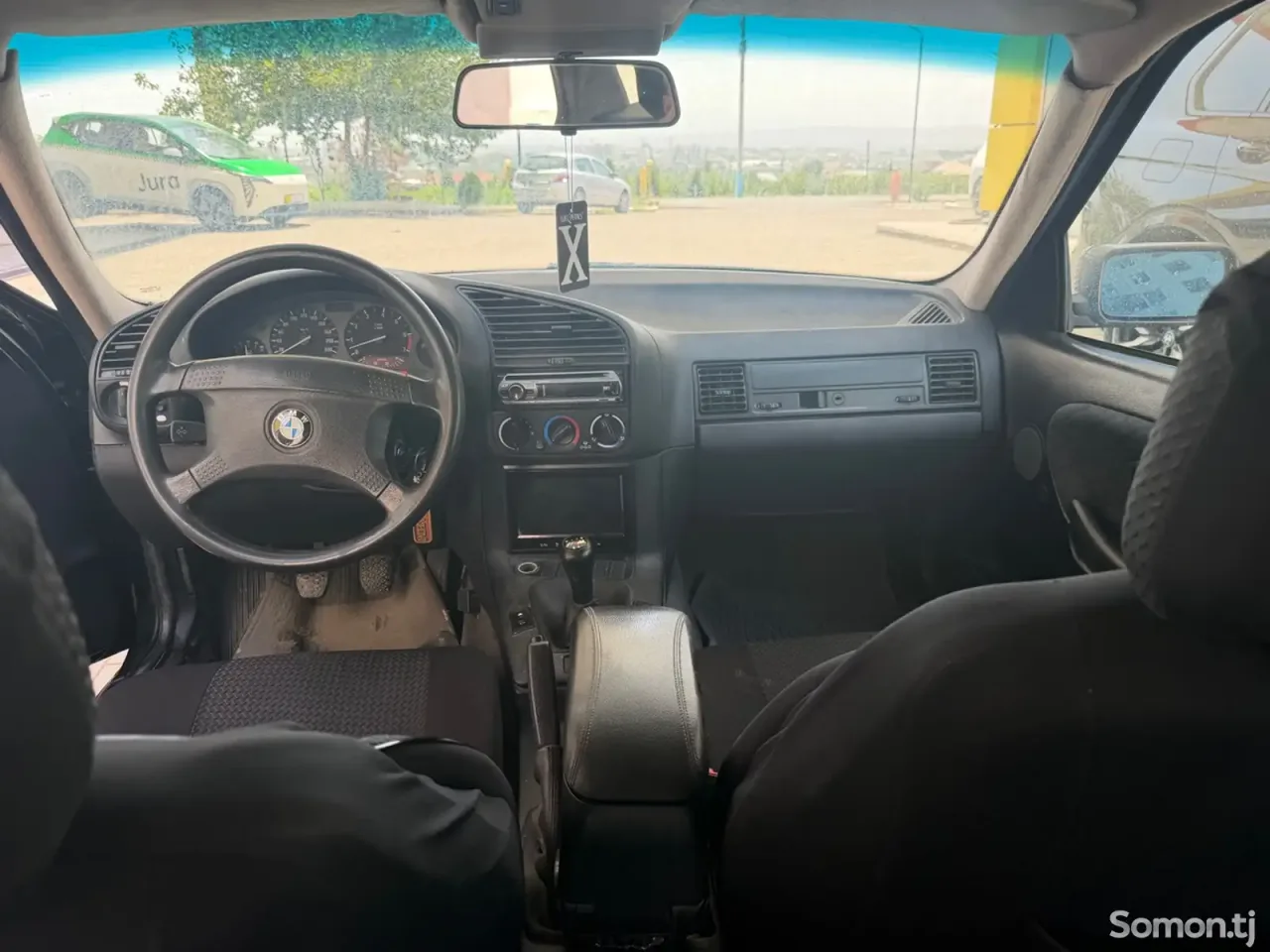 BMW 3 series 1993 · 1.8 MT