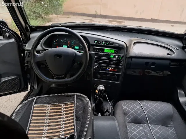 Lada (ВАЗ) 2114 2008 · 1.7 MT