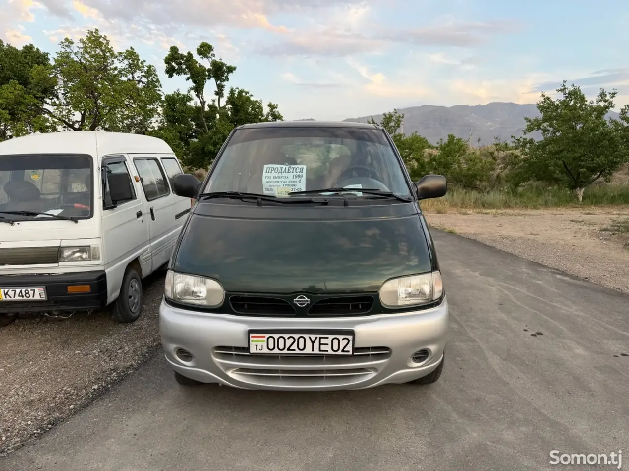 Nissan Serena 2000 · 1.6 MT