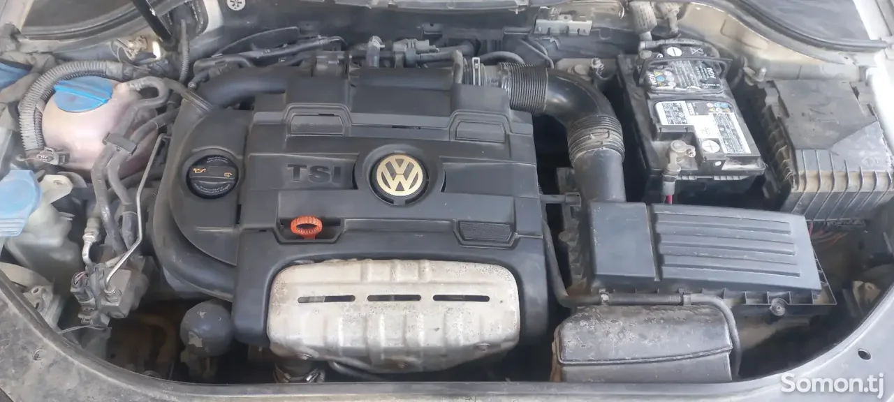 Volkswagen Passat 2008 · 1.6 AT