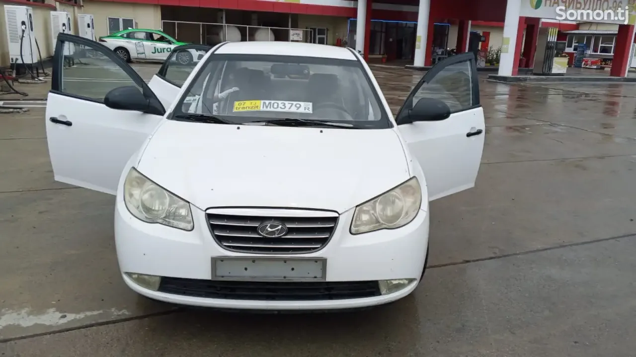 Hyundai Avante 2008 · 1.6 MT