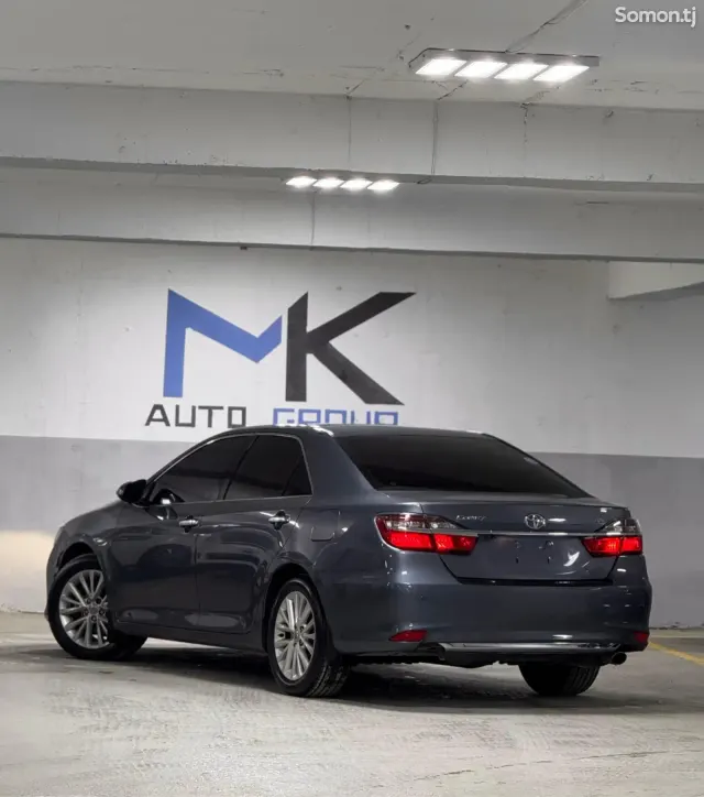 Toyota Camry 2016 · 2.5 AT