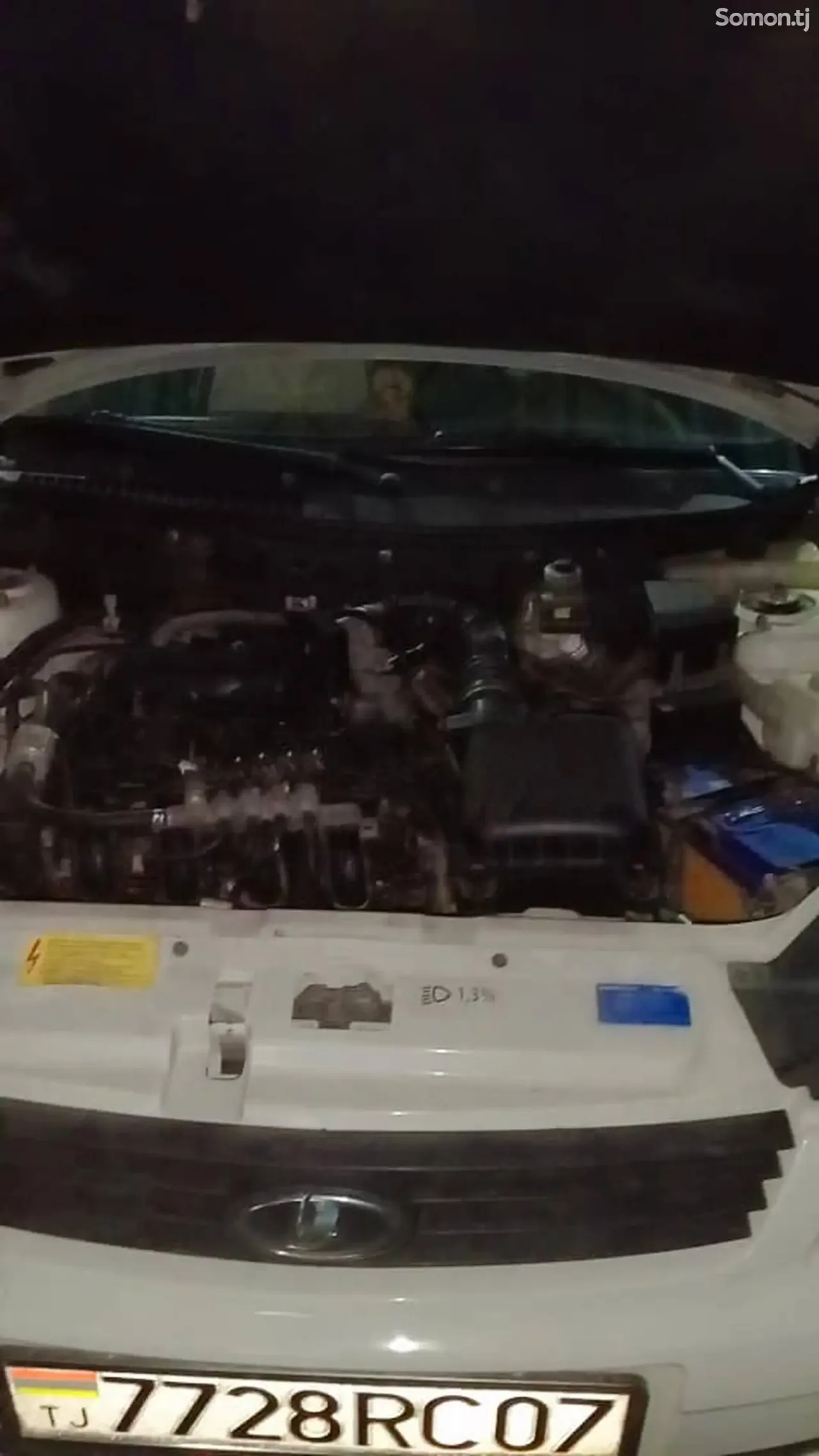 Lada (ВАЗ) Priora 2011 · 1.6 MT
