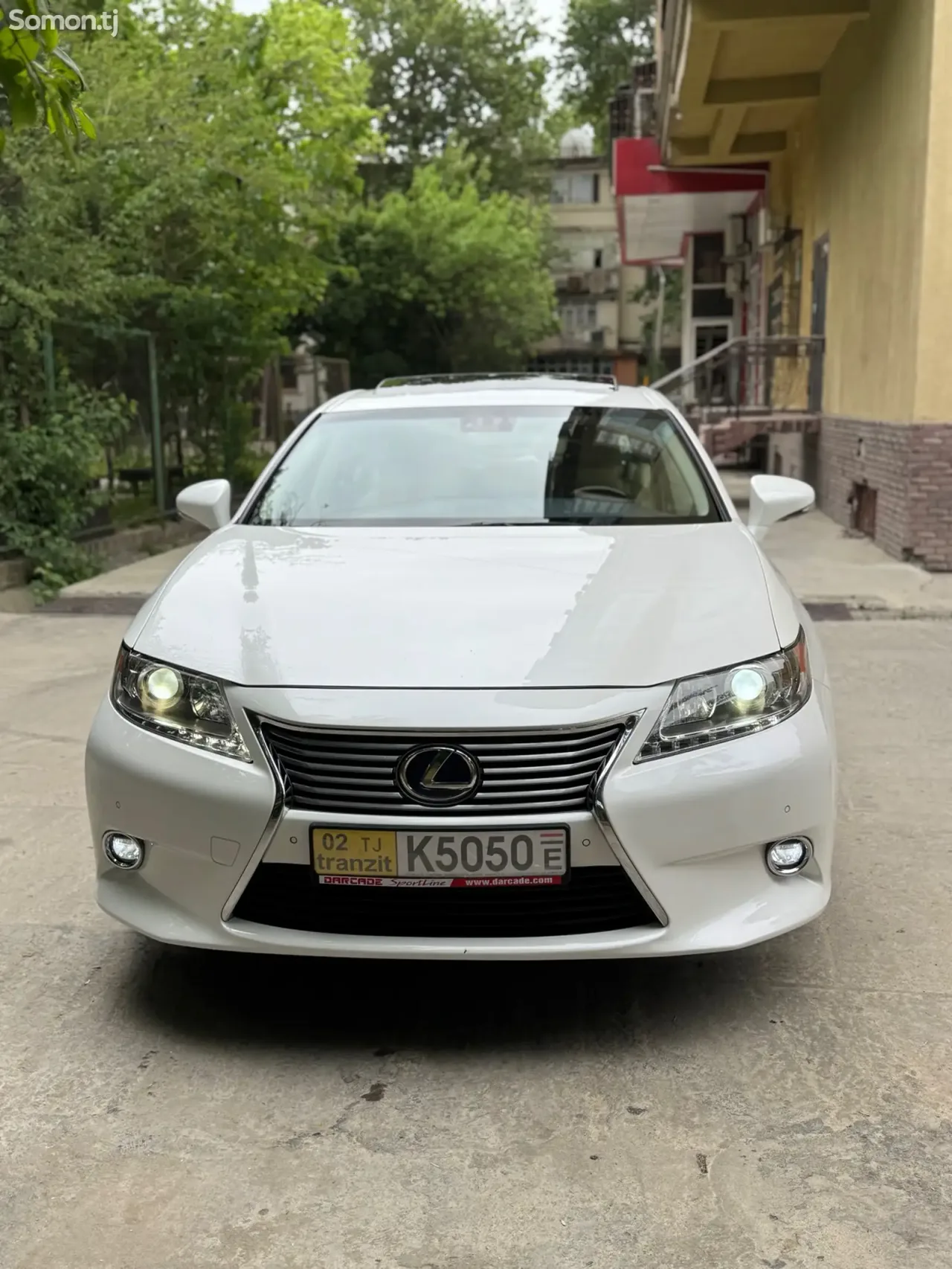 Lexus ES series 2015 · 3.0 AT