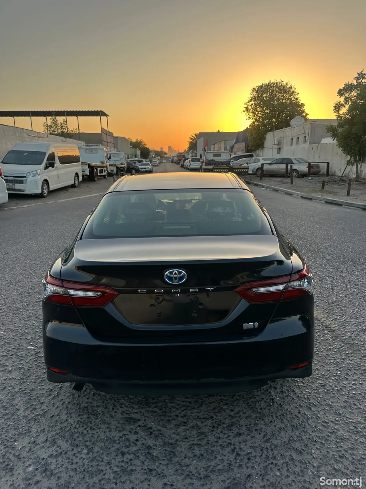 Toyota Camry 2017 · 2.5 AT