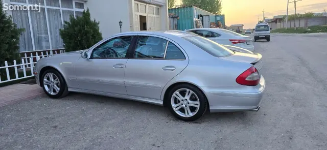 Mercedes-Benz E class 2007 · 3.5 AT