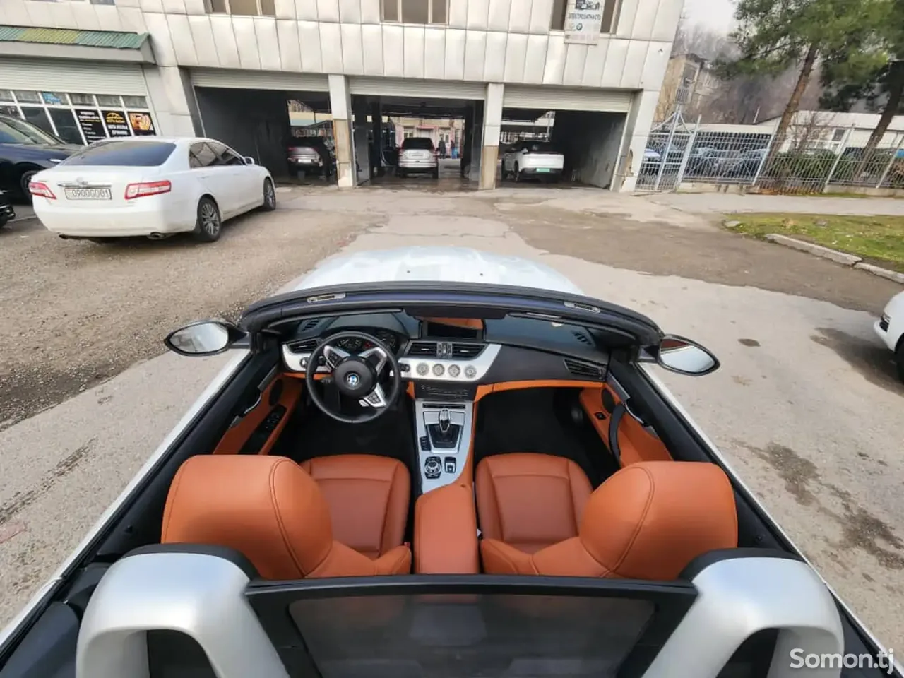 BMW Z4 2011 · 3.5 AT