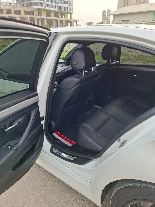 BMW 5 series 2014 · 3.0 AT