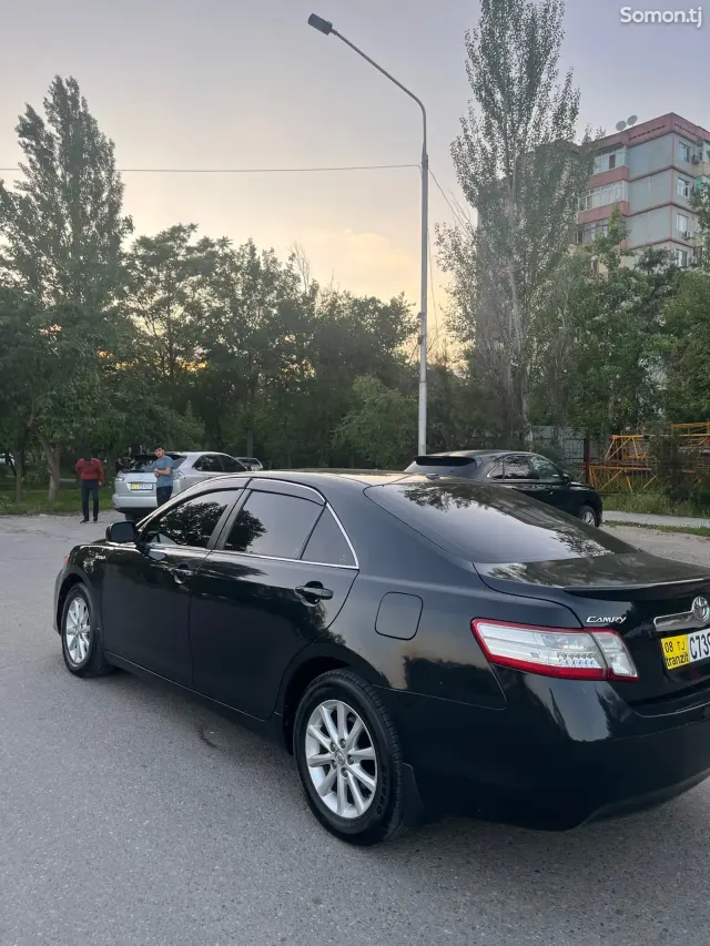 Toyota Camry 2011 · 2.5 AT