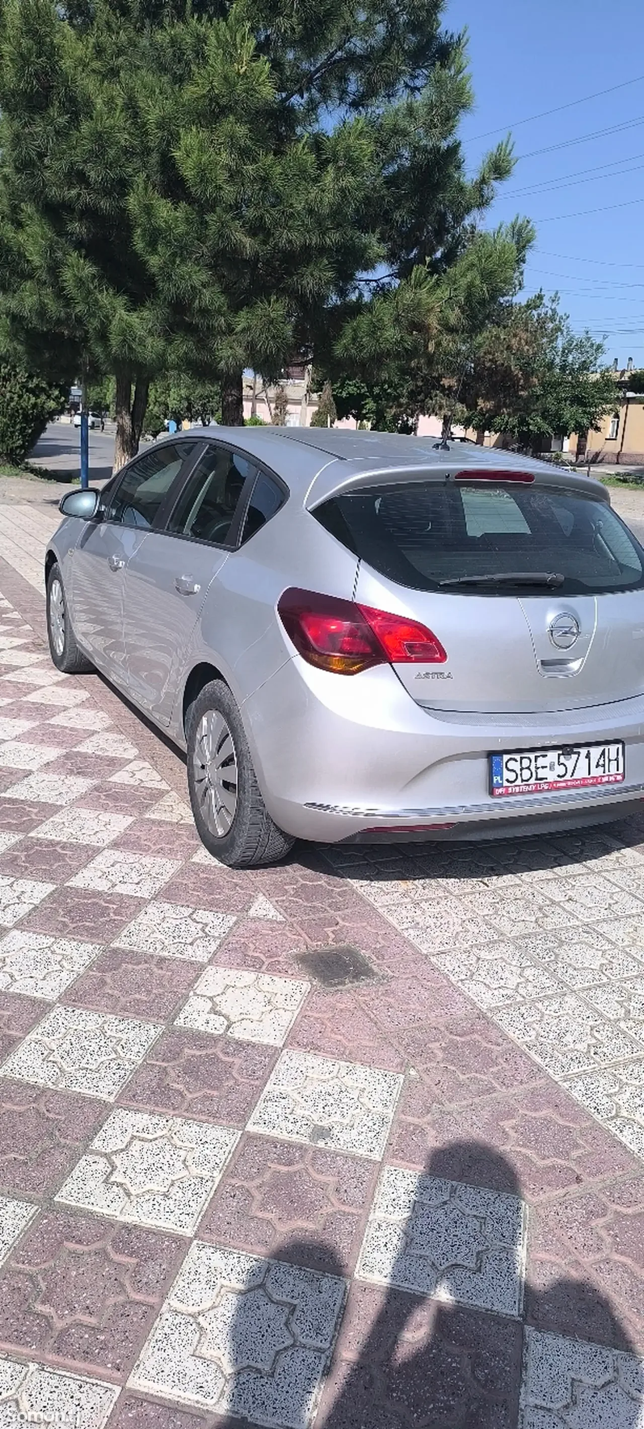 Opel Astra J 2014 · 1.4 MT