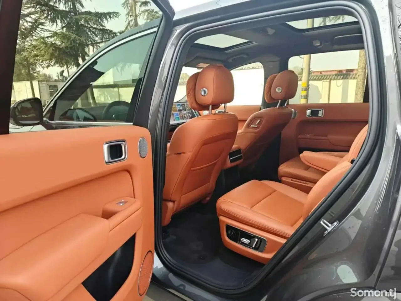 Li Auto (Lixiang) L8 2025 · CVT