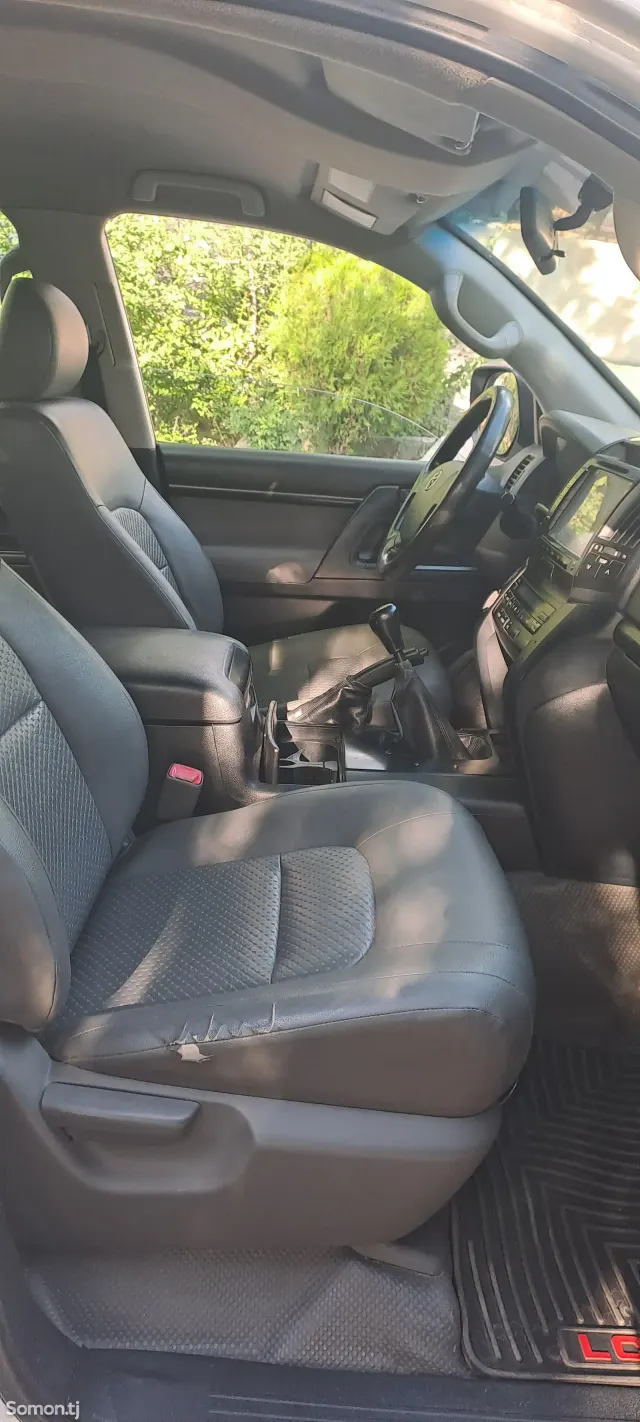 Toyota Land Cruiser 2008 · 4.0 MT