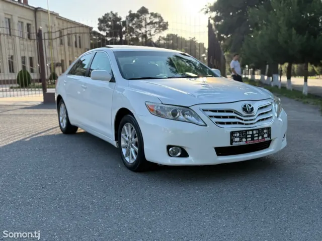 Toyota Camry 2011 · 3.5 AT