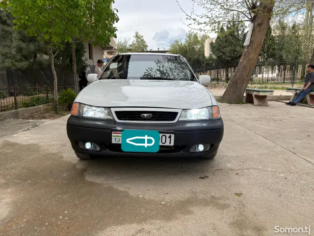 Daewoo Nexia 1995 · 1.6 MT