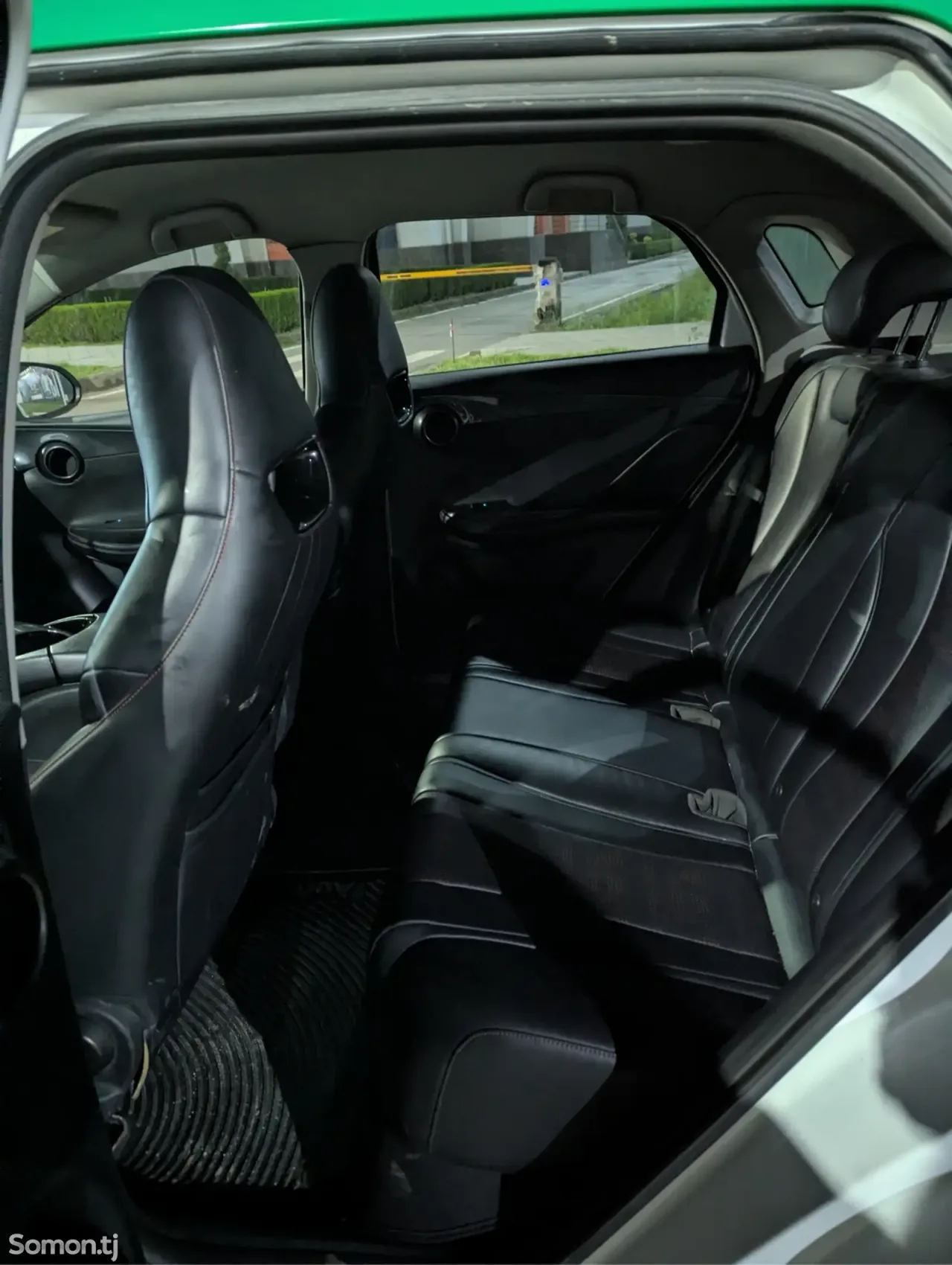 BYD E2 2023 · 2.0 AMT