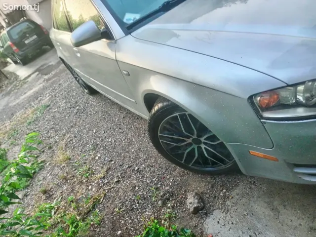 Audi A4 2005 · 3.2 AT