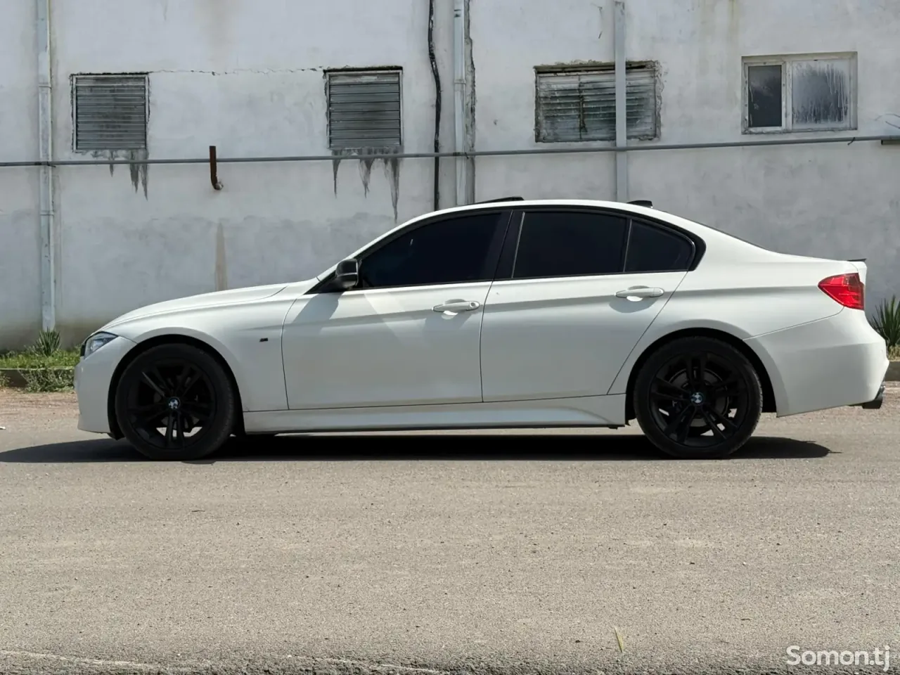 BMW 3 series 2014 · 2.0 AT