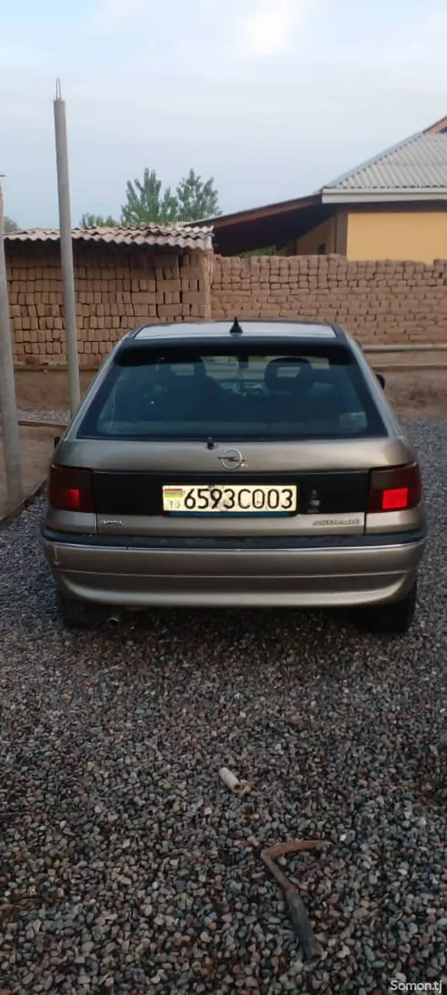 Opel Astra F 1996 · 1.6 MT
