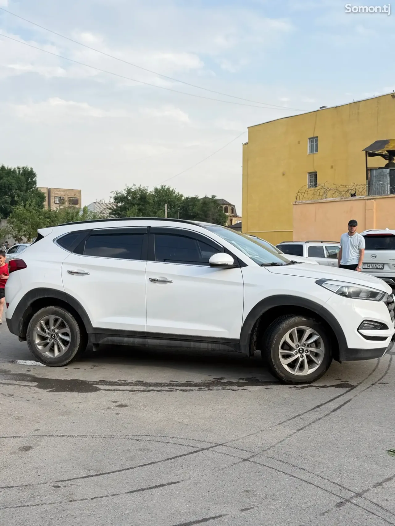 Hyundai Tucson 2015 · 1.6 AT
